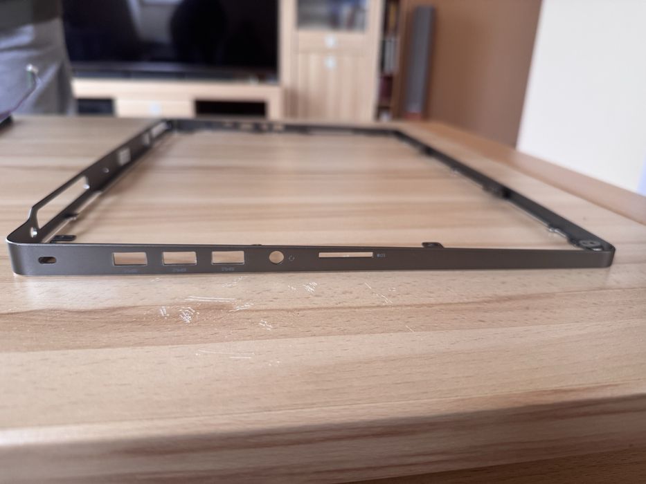 Ramka obudowy Dell Precision 7720