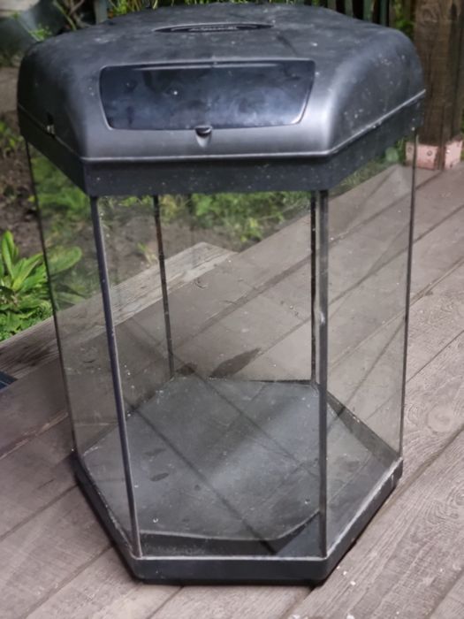 Продам аквариум aquael 60л
