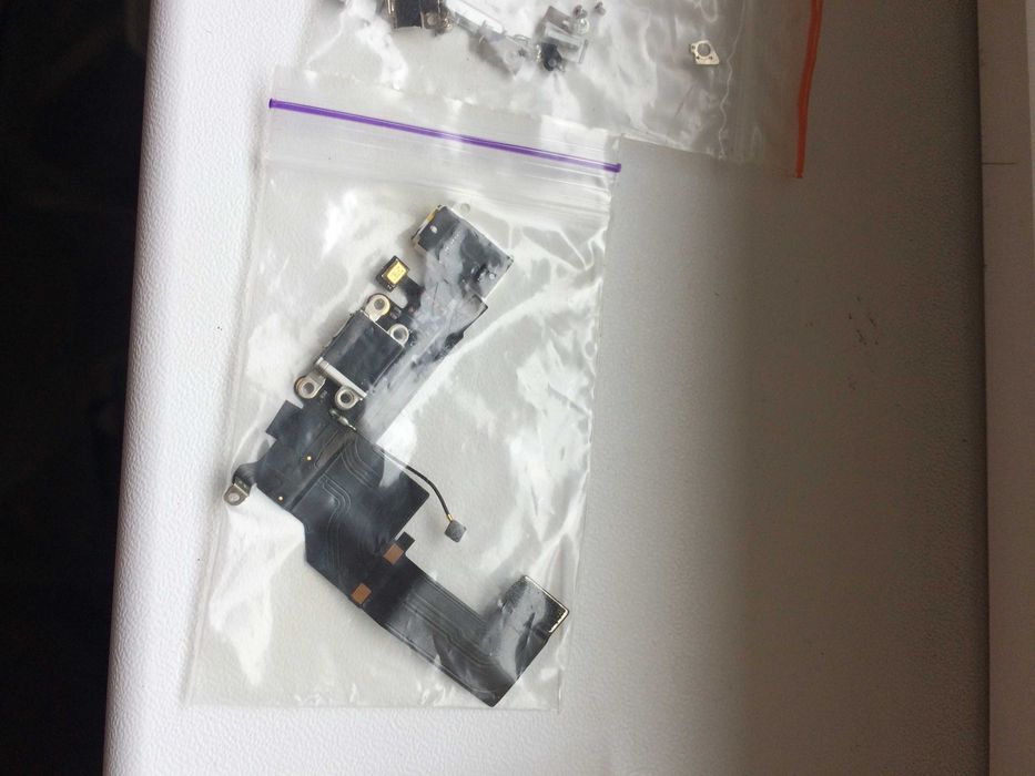 Запчастини iPhone 5s