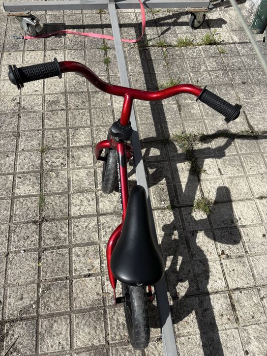Bicicleta aprendizagem Chicco Red-Bullet.