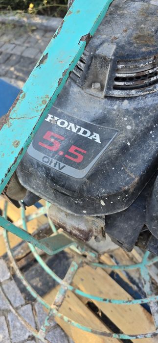 Espalhador betão, Helicóptero Honda 5,5cv, 3.7kw, Imer delta 90