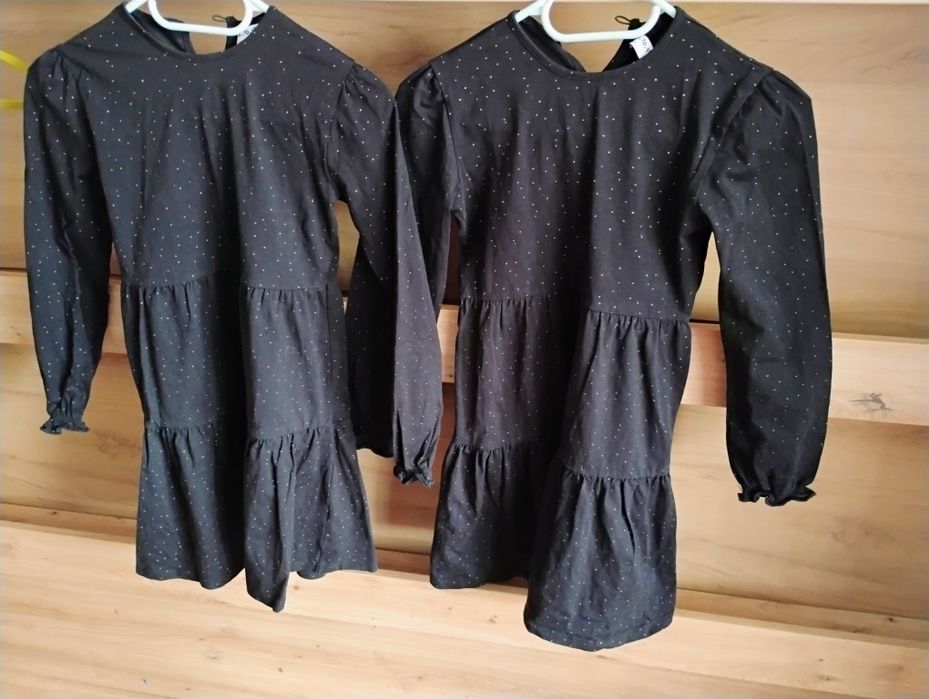 Sukienki dla blizniaczek