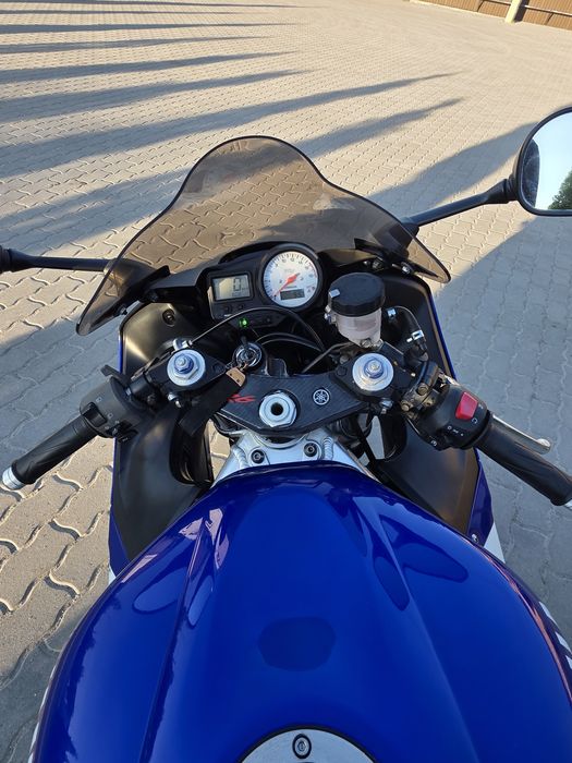 Yamaha R6 2002 року