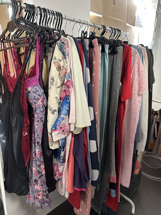 Odzież nocna piżamy damskie spodnie koszule komplety