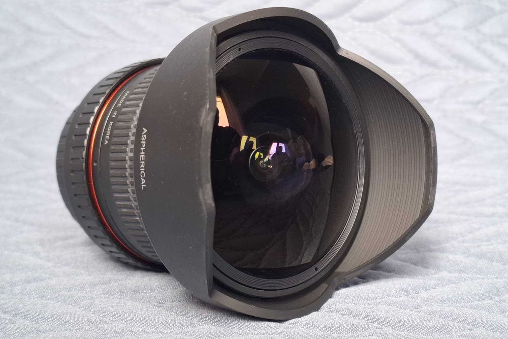 Objetiva Samyang 8mm f/3.5 HD Fisheye (como nova)