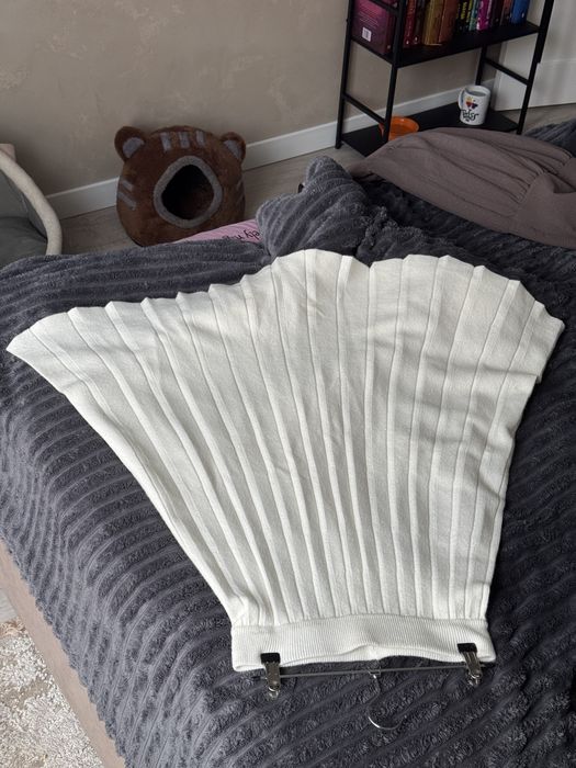 Вʼязана плісирована міді-спідниця молочного кольору