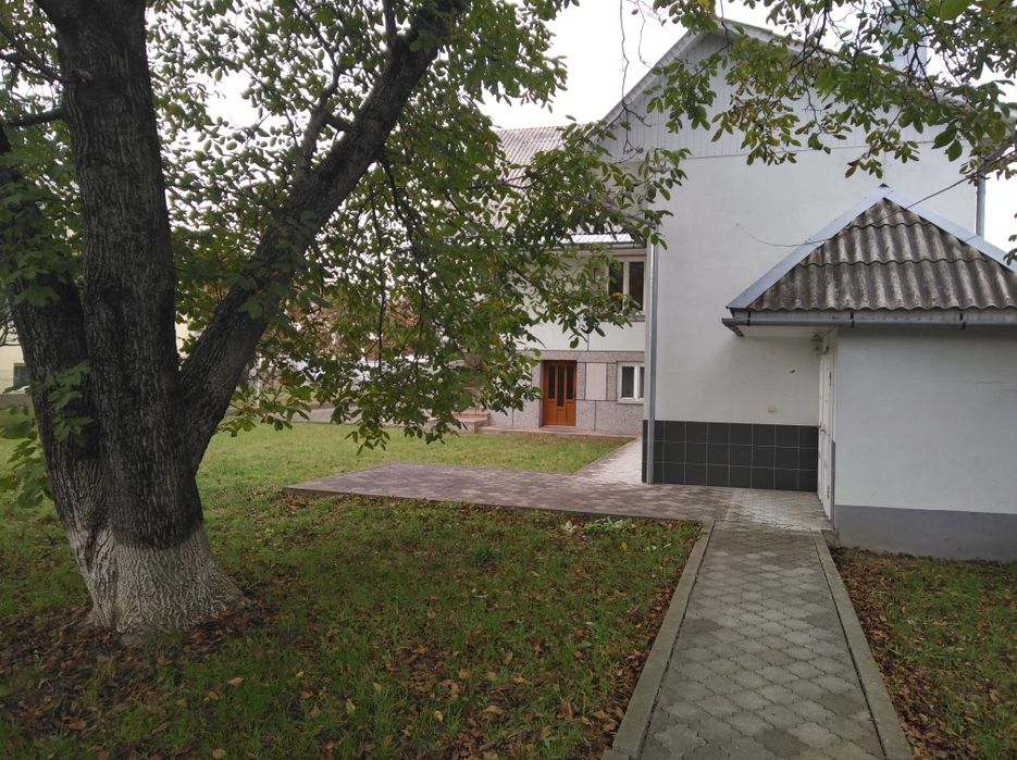 Продається будинок.Закарпатська обл.Тячівський р—н.,село Вільхівці.