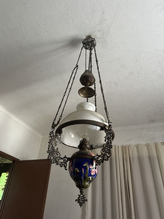 candeeiro de teto de "subir e descer”estilo Art Nouveau