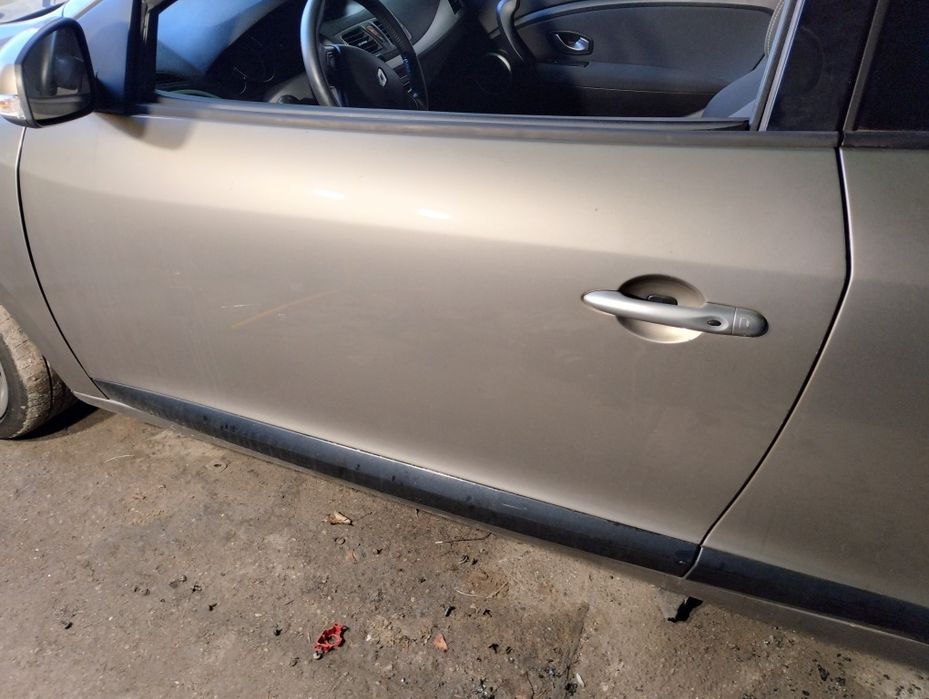 Drzwi przod przednie lewe Megane III coupe TEHNK kompletne w kolor