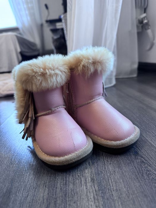 Дитячі зимові черевички  уггі