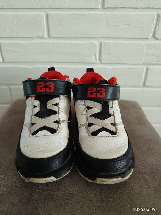 Кросівки Jordan 26,5 (16,5по устілці)