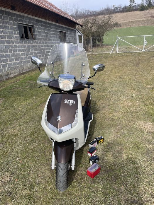 Skuter Peugeot Vivacity oryginał  50cm3 - nowe opony
