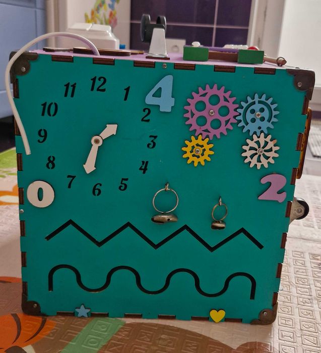 Бізікуб / Бизикуб для дівяинки та хлопчика