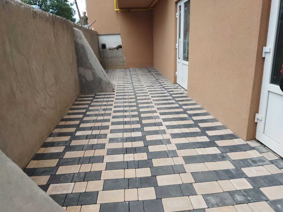 АСФАЛЬТ, БРУКІВКА, БЕТОН. Роботи та продаж. Послуги спецтехніки