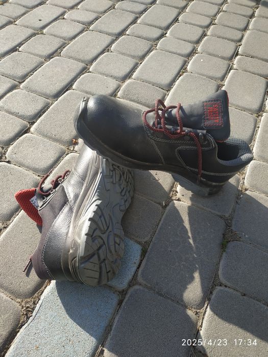 Черевики робочі р.44 з мет.вставкою