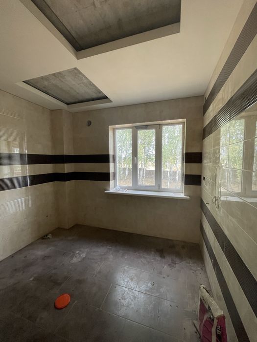 Продаж двоповерхового будинку