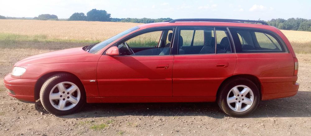 OPEL OMEGA zadbane auto w chodliwym kolorze