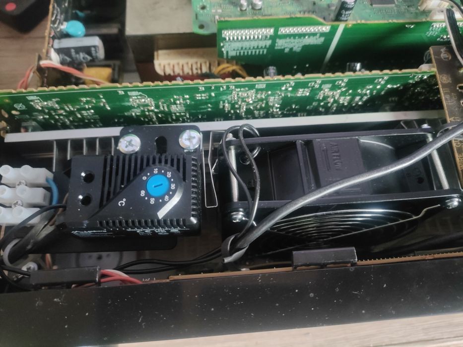 Wentylator AC 230 v wraz termostatem
