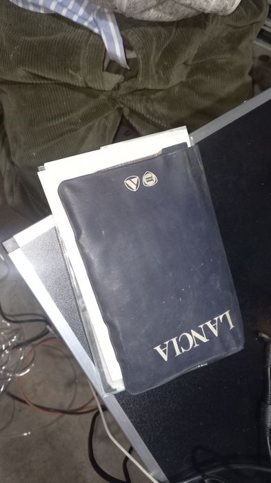 Lancia Y10 LX 1989 para peças, com chaves e documentos.