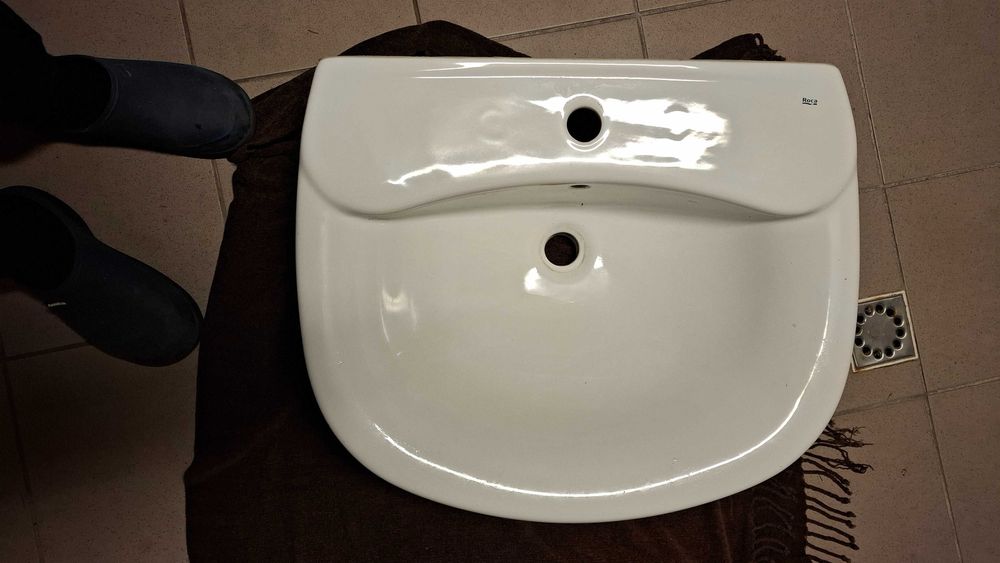 umywalka używana Roca