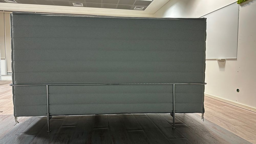 2 Sofás Vitra Alcove Highback - Design e Conforto Exclusivo