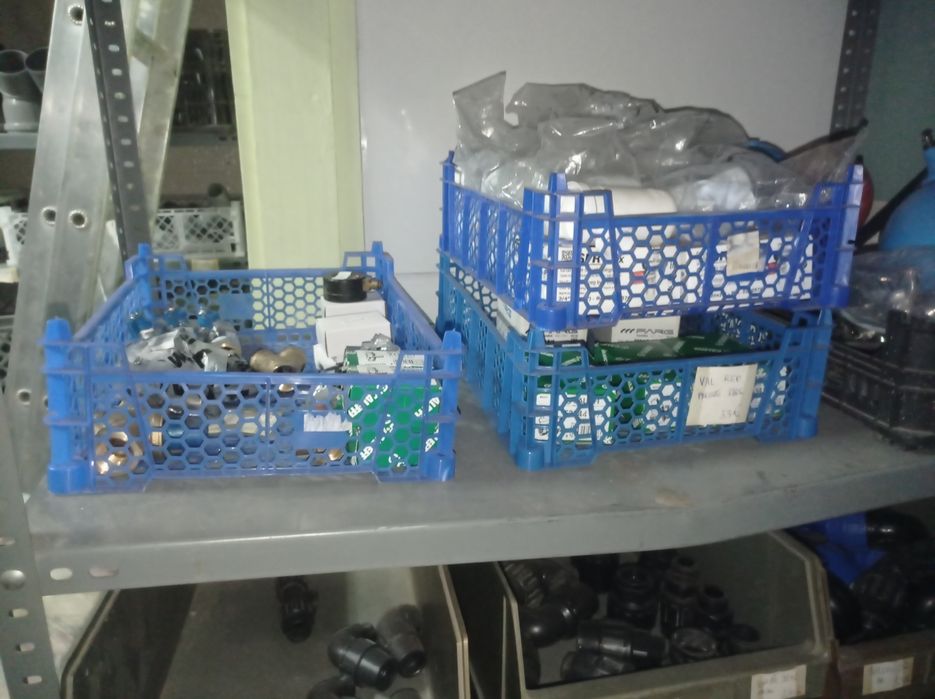 Cestas empilháveis de arrumação