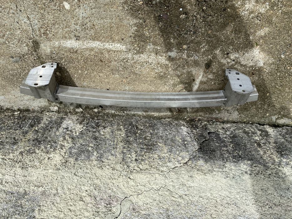 Reforço parachoques Tras BMW serie 7  G11