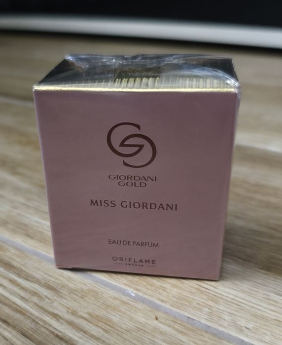 Woda perfumowana Giordani Gold Miss Giordani
