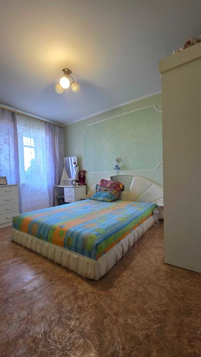 Продаж 4-кімнатноЇ квартири по вул.Незалежності