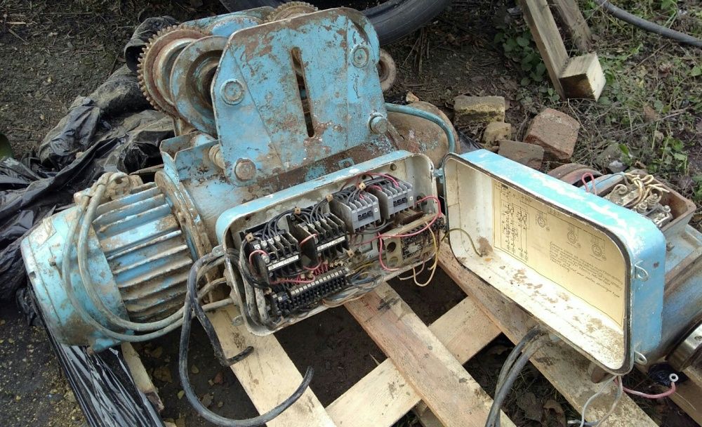 Двигатель подъёма тележка кареткаТельфер электротельфер 0.5 1 2 3.2 т