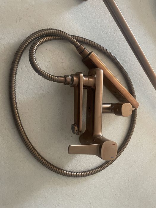 Kabina prysznicowa z baterią