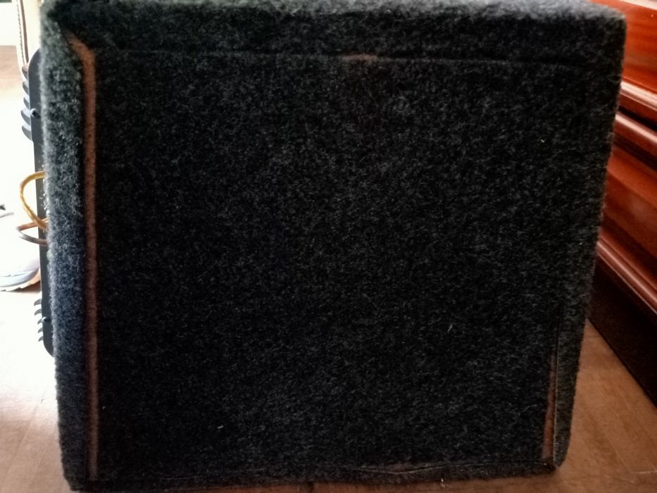 subwoofer e amplificador Auto