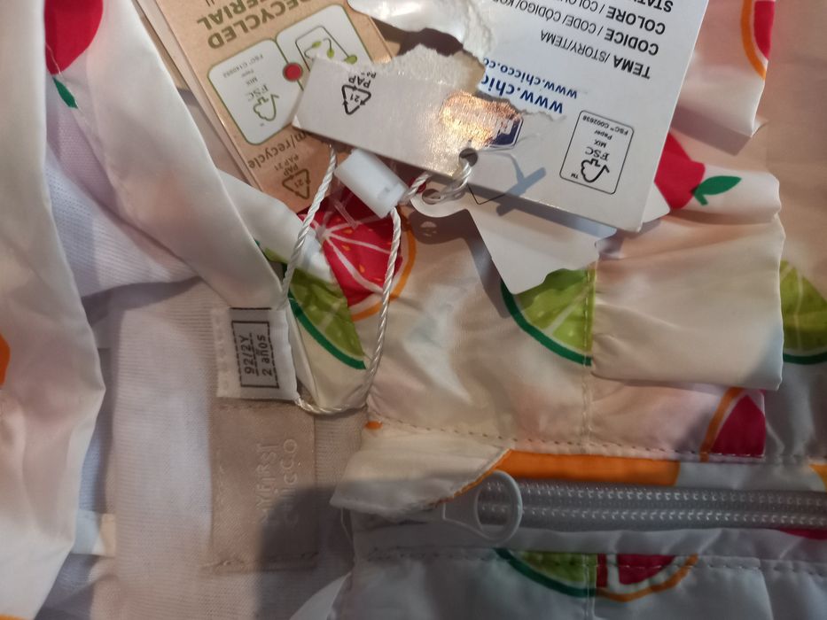 Вітровка дощовик для дівчинки