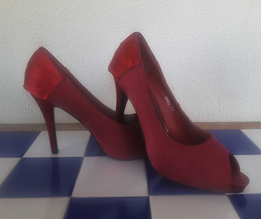 Sapatos de Salto Peep Toe