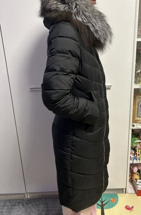 Продам пальто з натуральним воротником