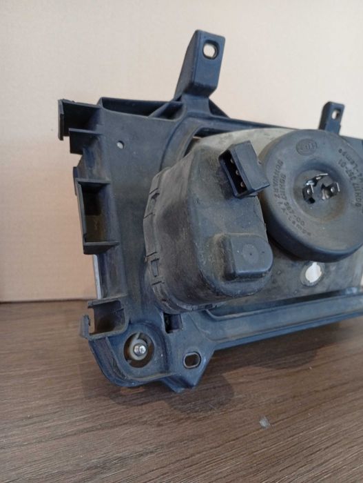 Lampa lewa przednia Volkswagen T4