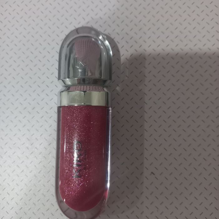 Косметика нова пудра,тіні,шампунь, блиск Kiko,парфюм.