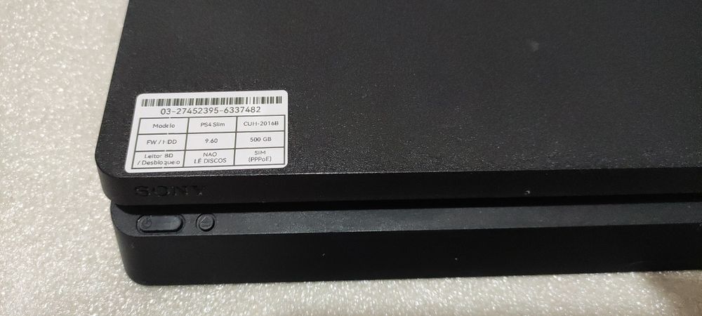 PlayStation 4 CUH-2016B FW 9.60 (destravavel)