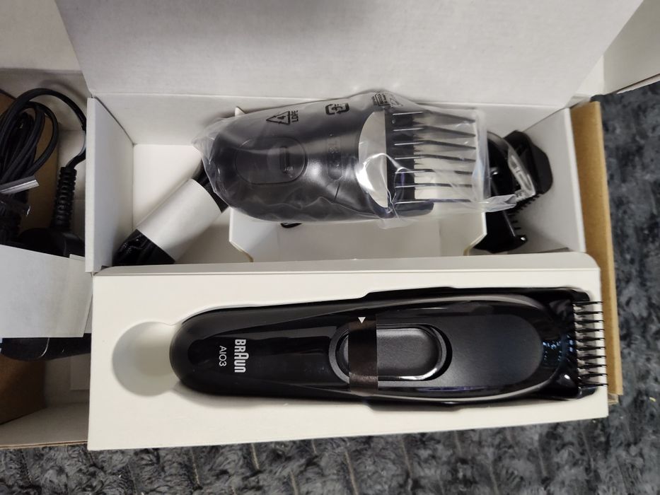 Trymer Braun All-in-One Series 3, zestaw 8 w 1 AIO3545
Nowa