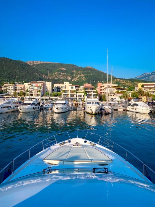 Astondoa Flibridge 66