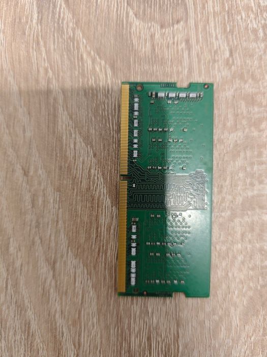 Memória RAM 4GB DDR4 - Laptop Portátil