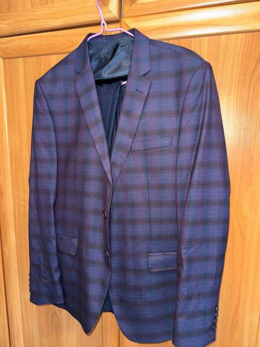 Продам костюм чоловічий 52 розмір темно-синій з фіолетовим