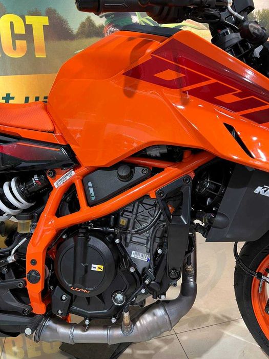 Мотоцикл KTM DUKE 390 2024 оранж
