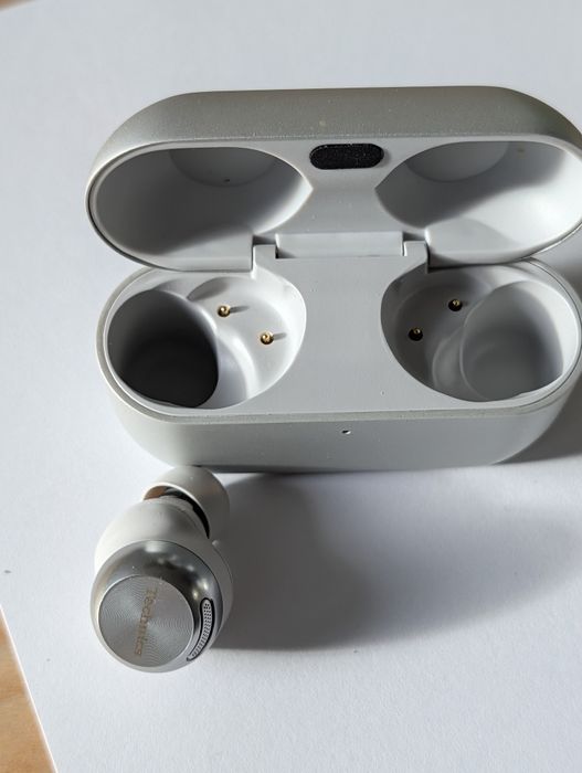 Technics EAH-AZ100 Srebrne – Etui ładujące + Lewa słuchawka (Gwarancja / Faktura)