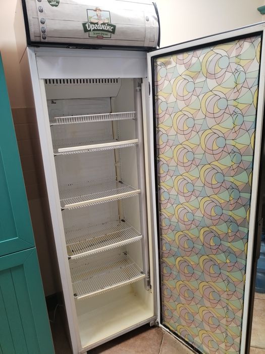 Холодильнік шафа - ветріна NORD