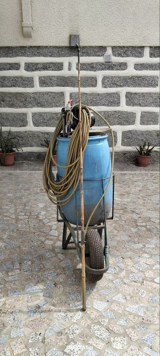 Vendo para desocupar não utilizaVendo junto ou separado para desocupar pois o meu pai já não usa