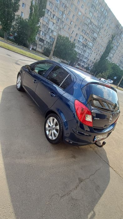 Продам Опелька в дуже гарному стані Авто возили тільки дітей до школи  Один власник  в Україні