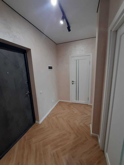 Продаж 1к квартири 43.7 кв. м на вул. Свободи/Виставка