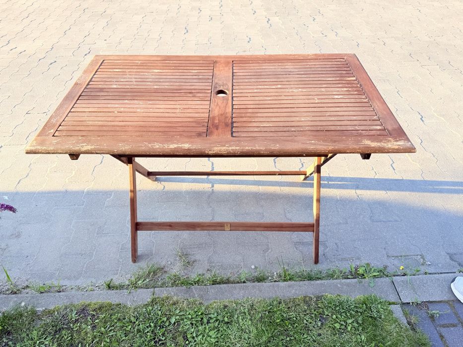 Drewniany składany stół ogrodowy 120 × 70 cm – taras, balkon