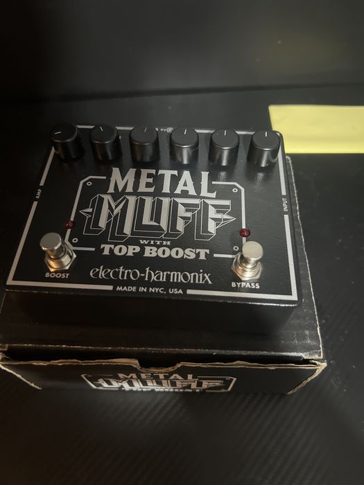 Metal muff with top boost efekt gitarowy